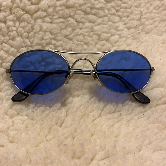 Stylish Oval Blue Lens Sunglasses - Picture 12 of 17
